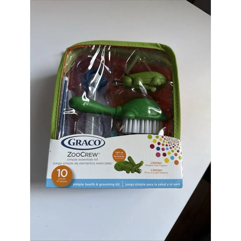 Graco ZooCrew Simple Essentials Kit, a 10-piece baby health Grooming Kit‎ Y